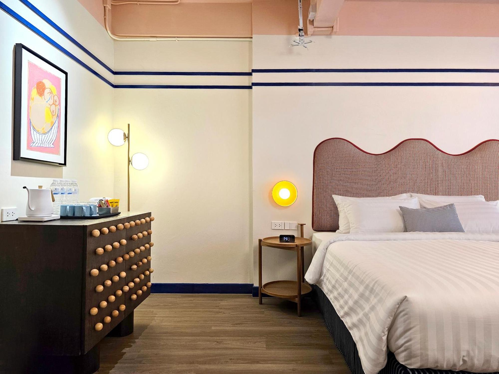Blu Dock Restel Bangkok Exterior photo